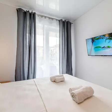 Olivia Apartment *